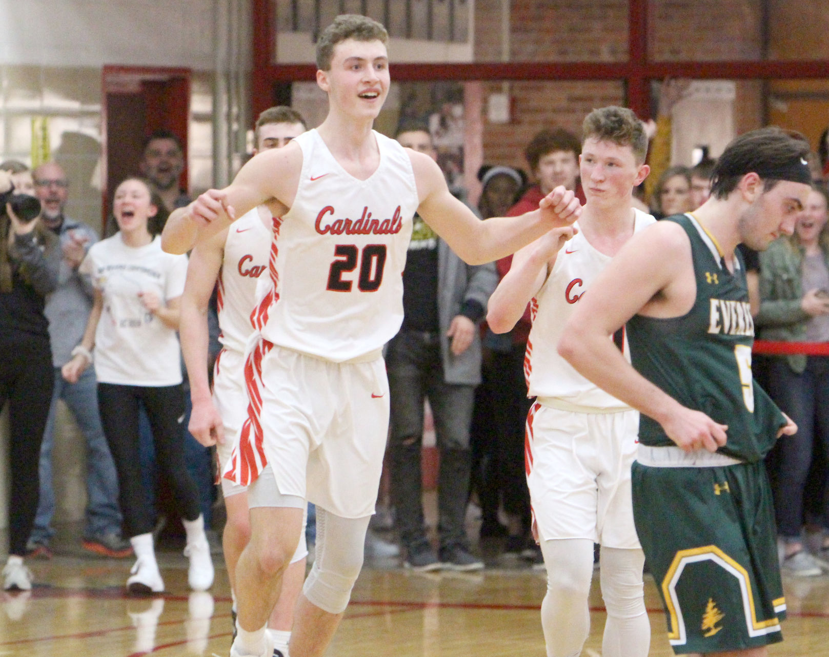 D.C. Everest at Chi-Hi boys basketball 3-7-20